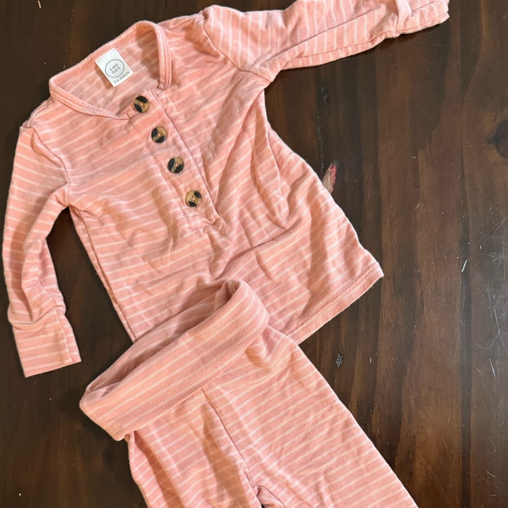 Lou Lou and co pajama set